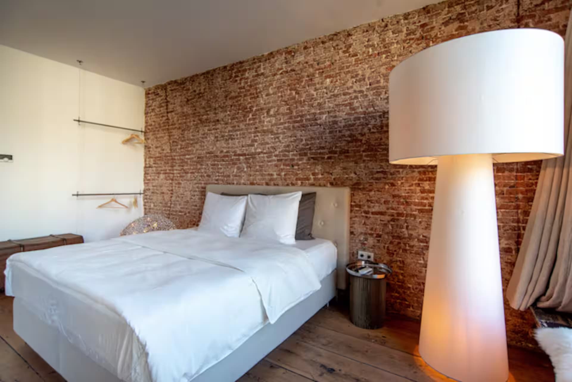 Love Suite Wolvenstraat 16 — interieur foto 10 van 31