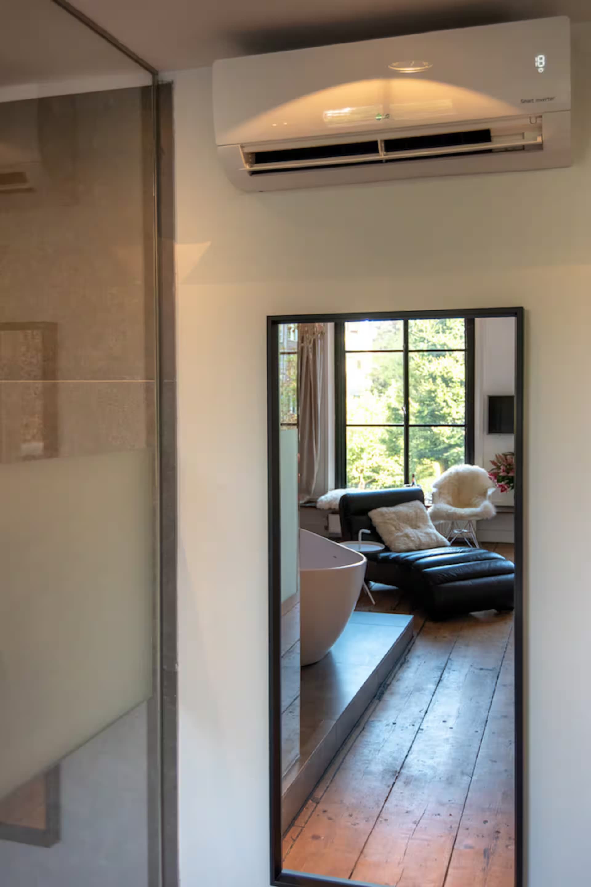 Love Suite Wolvenstraat 16 — interieur foto 24 van 31